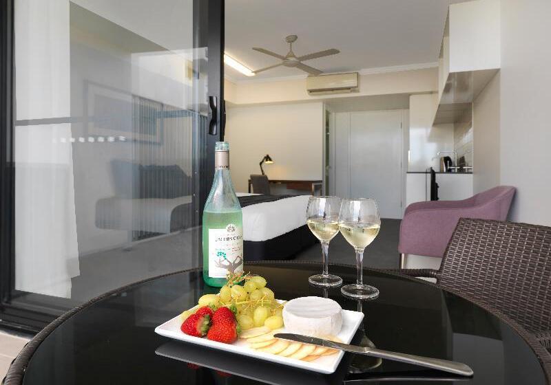 سوییت جونیور با چشم‌انداز دریا, Blue Marine Resort And Spa