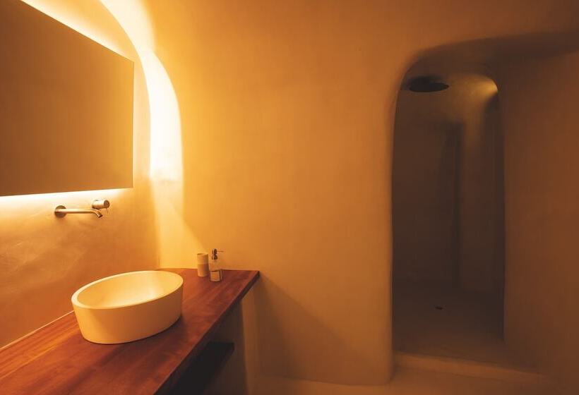 시니어 스위트, Remezzo Villas