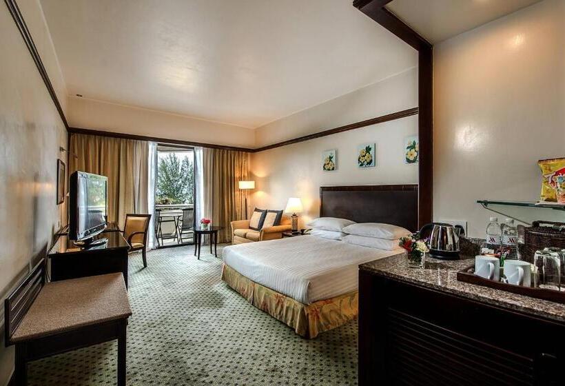 스탠다드 룸 킹사이즈 침대, Miri Marriott Resort & Spa