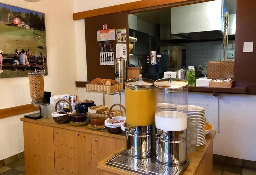 标准间, Auberge Pour Tous