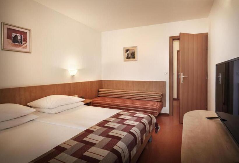 Номер Стандарт, San Marino Resort