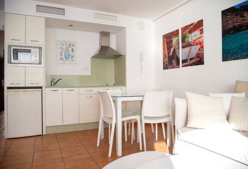 Апартаменты 1 Спальня Вид на Сад, Apartamentos Llobet Ibiza