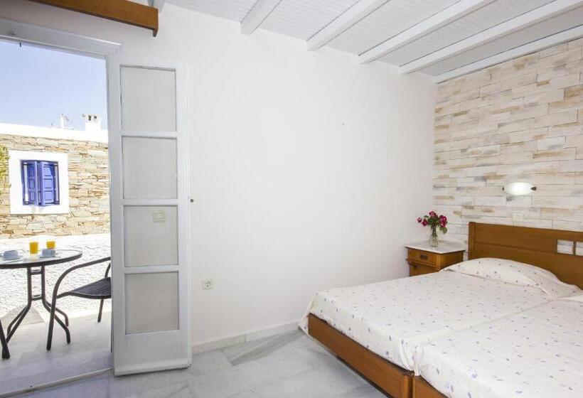 Номер Стандарт, Naxos Holidays