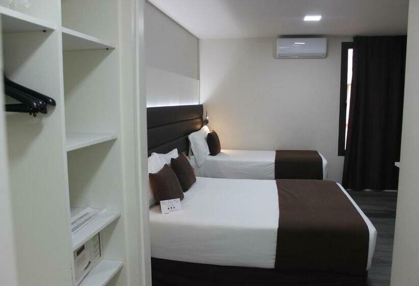 Номер Стандарт Трехместный, Bcn Urbaness Hotels Del Comte