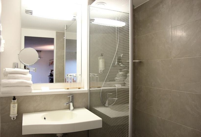 Номер Премиум, Best Western The Hotel Versailles