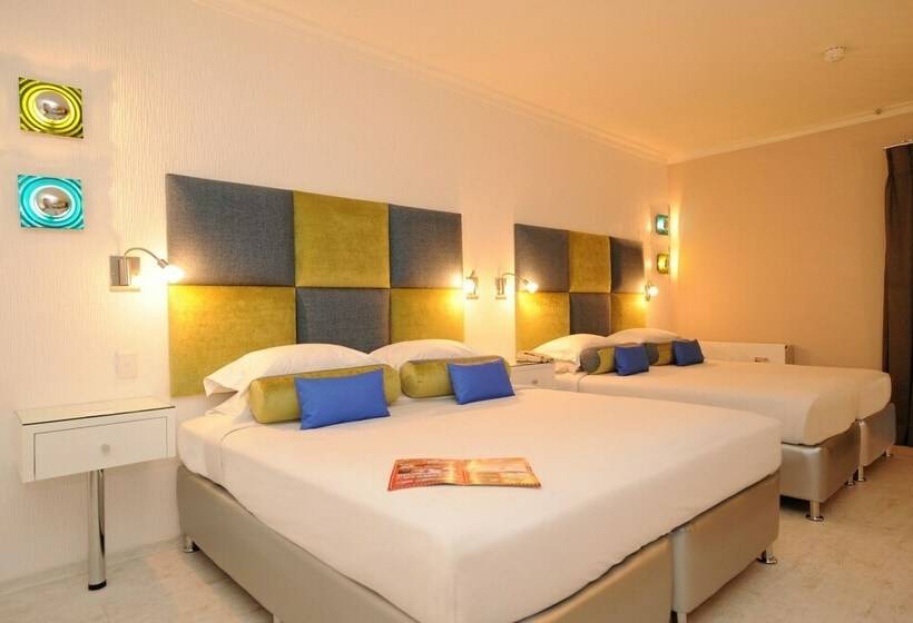 Семейный Номер Deluxe, Peermont Metcourt Suites
