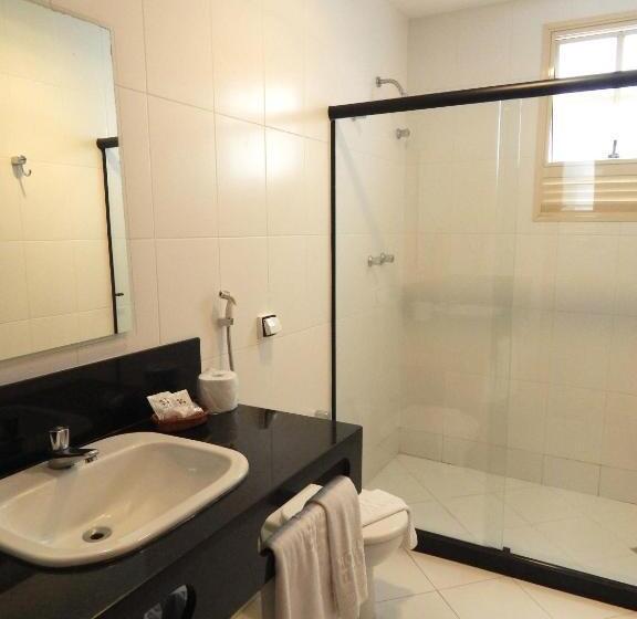 Quarto Estandar, Monte Alegre