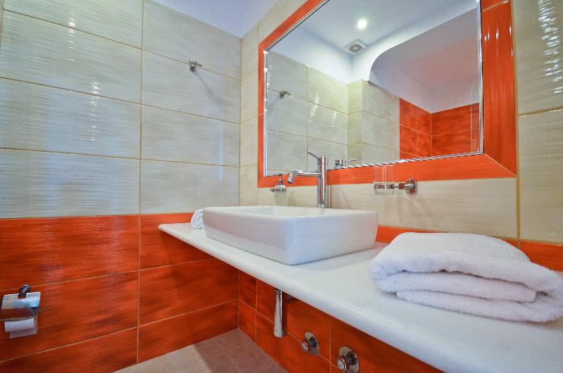 Номер Стандарт, Days Inn Hotel Abington   Glasgow