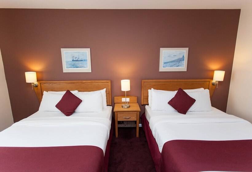 带2个双人床的标准工作室, Future Inn Cardiff Bay