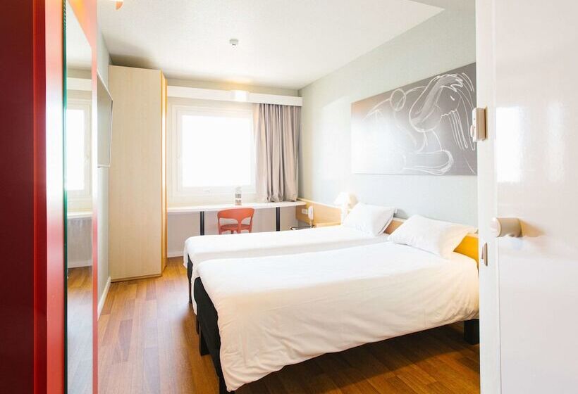 Номер Стандарт, Ibis Elche