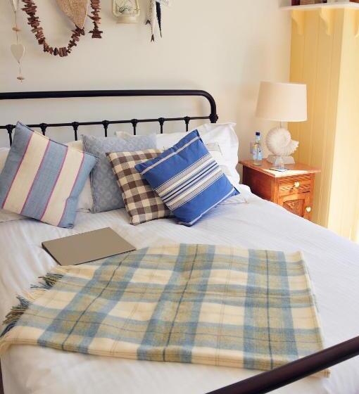 Номер Стандарт, Lulworth Cove Inn