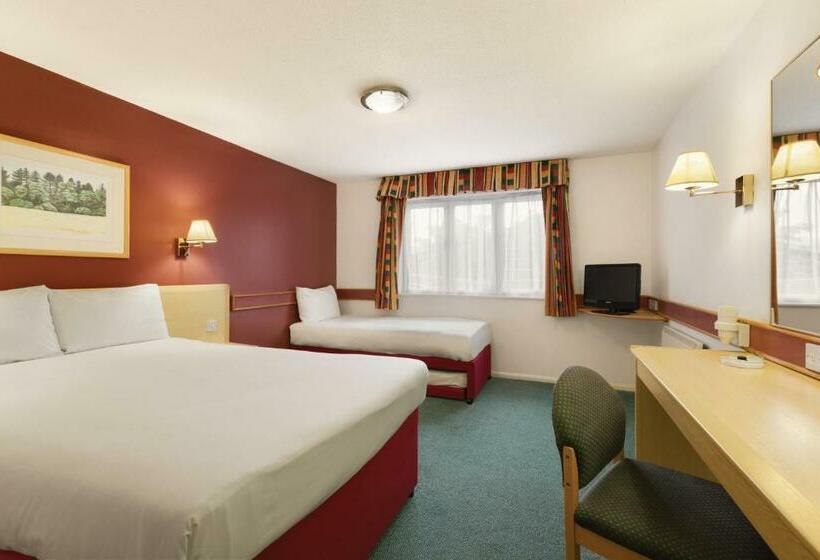 Семейный Номер, Ramada London South Mimms