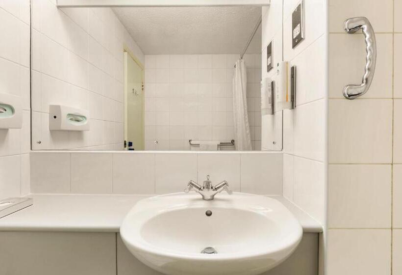 Номер Executive, Ramada London South Mimms