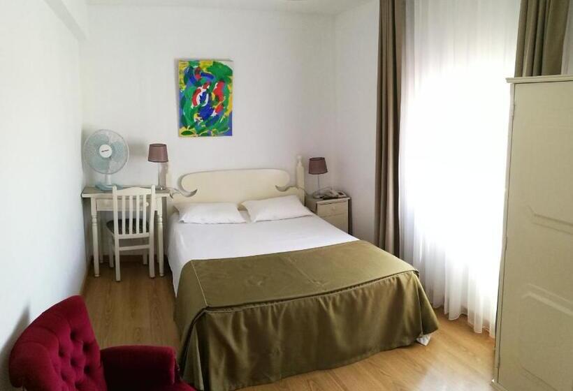 스탠다드 룸, Pensao Residencial Vila Teresinha