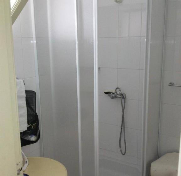 스탠다드 룸, Pensao Residencial Vila Teresinha