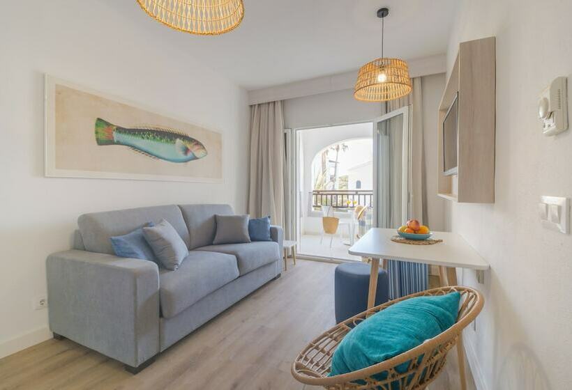 Апартаменты Superior 1 Спальня, Fergus Club Carema Splash