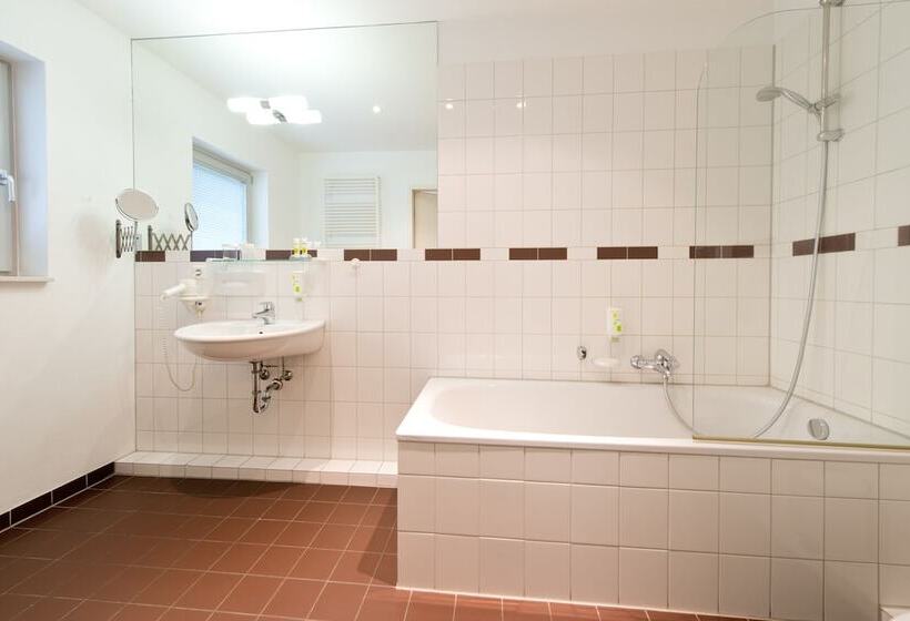 Полулюкс, Achat Hotel Buchholz Hamburg