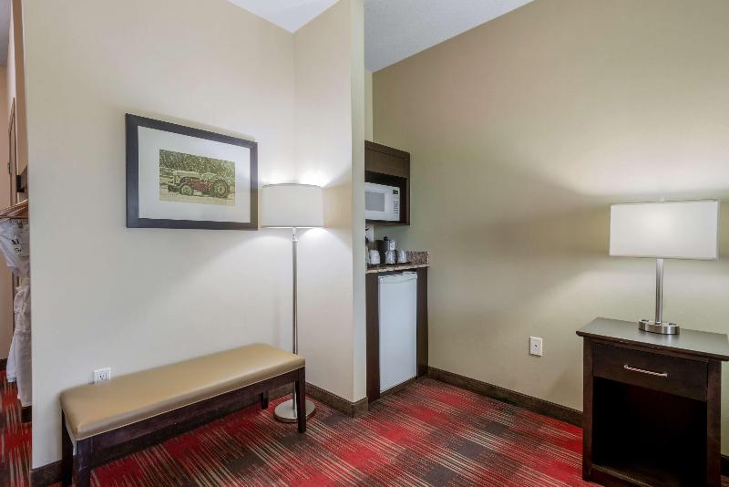 スイート, Best Western Plus Red Deer Inn & Suite