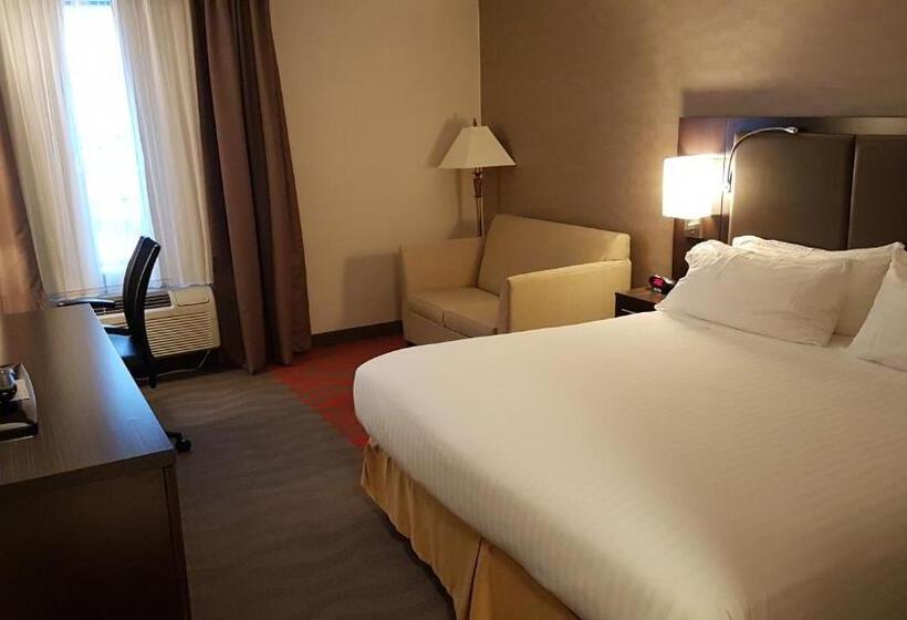 장애인을 위한 스위트, Holiday Inn Express Hotel & Suites Barrie, An Ihg