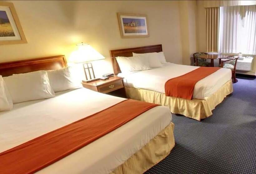 Номер Стандарт 2 Двуспальные Кровати, Travelodge By Wyndham Trenton