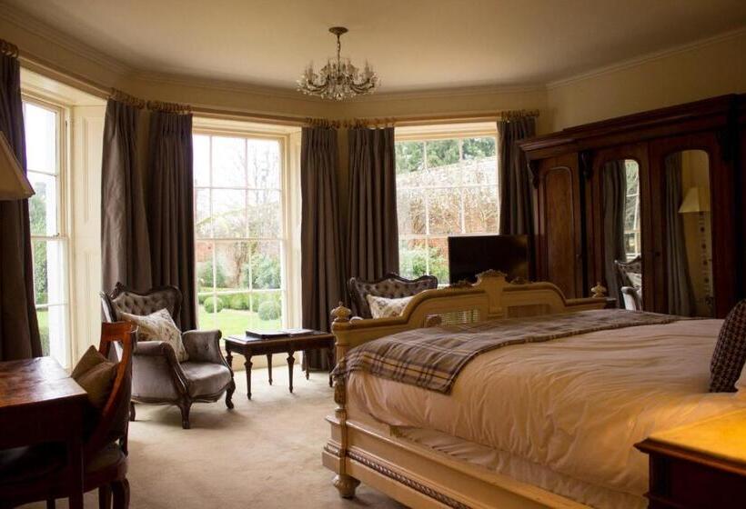 اتاق استاندارد, The Ickworth Hotel And Apartments   A Luxury Family