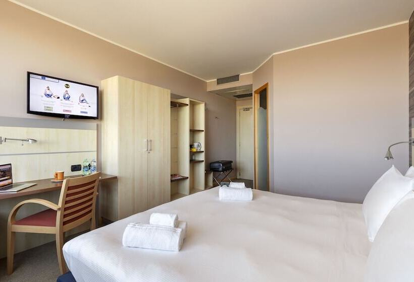 Номер Superior, B&b Hotel Cherasco Langhe