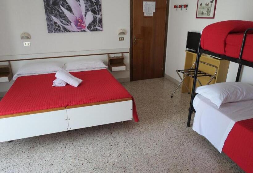 Habitación Cuádruple Estándar Vista Mar, Gemini