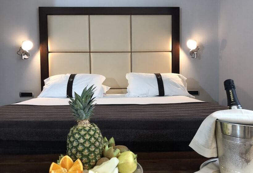 Номер бизнес-класса, Italiana Hotels Cosenza