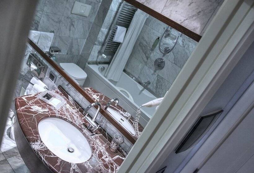 Семейный Номер, Italiana Hotels Cosenza