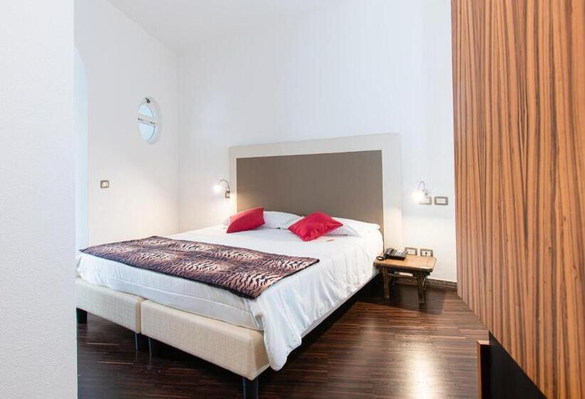 Полулюкс Одноместный с Террасой, Marina 10 Design Hotel & Spa