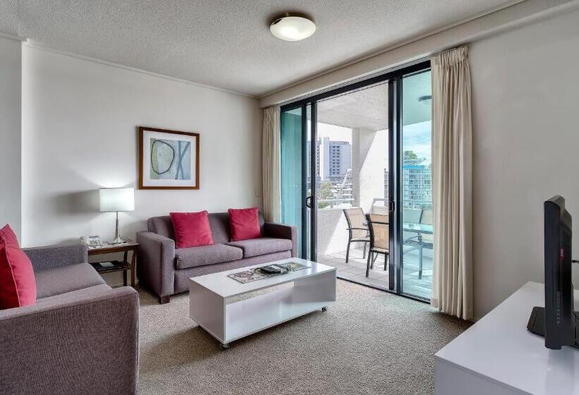 Апартаменты 2 Спальни, Flynn Brisbane