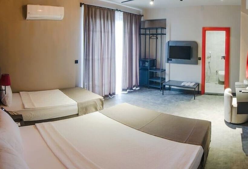 Standard Triple Room, Golden Sun