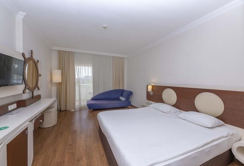Quarto Familiar, Transatlantik Hotel & Spa
