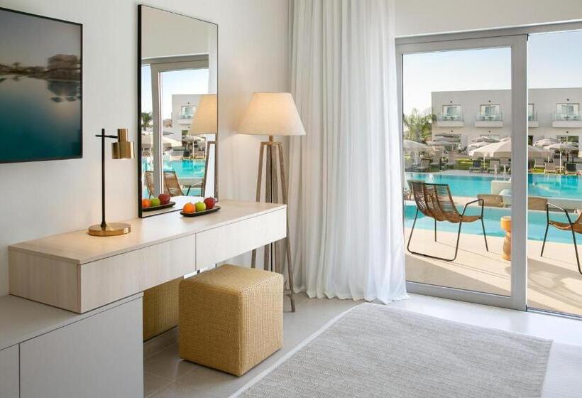 Superior swim-up room, Atlantica Aqua Blue