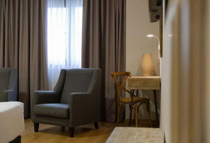 Номер Стандарт, Iberik Augas Santas Balneario & Golf