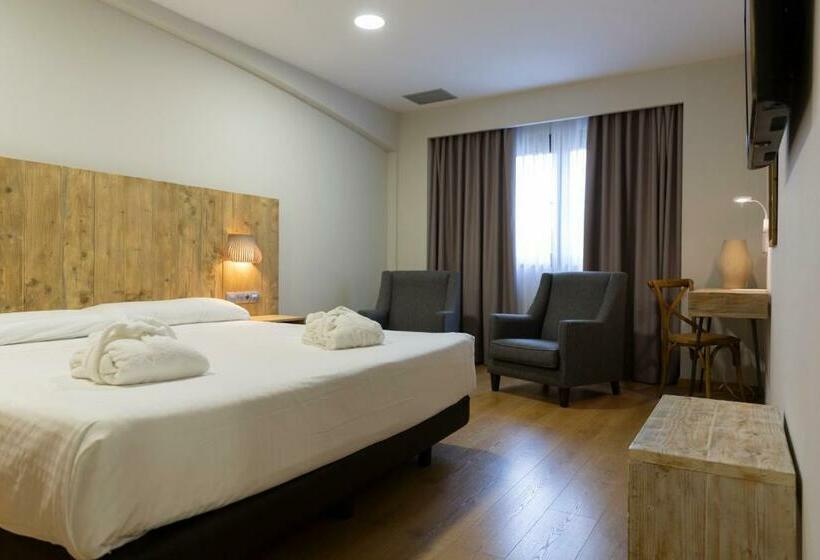 Номер Стандарт, Iberik Augas Santas Balneario & Golf