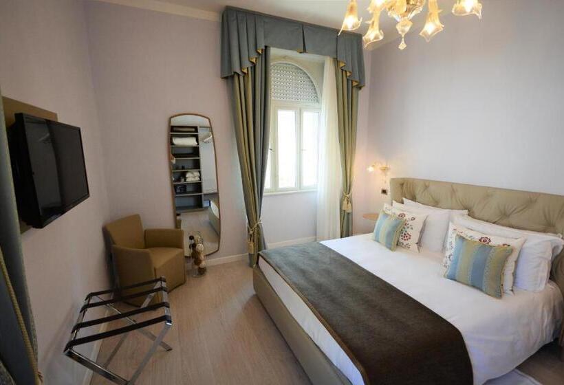 Люкс, Les 7 Suites Erica