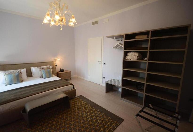 Люкс Повышенной Комфортности, Les 7 Suites Erica