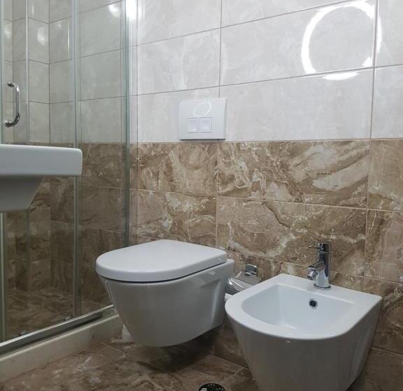 스탠다드 싱글 룸, Bristol Hotel Tirana