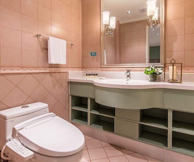آپارتمان پریمیوم 1 خوابه, Green Court Residence City Center  Shanghai