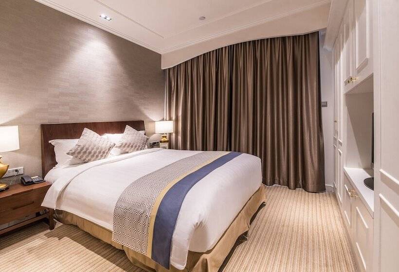 آپارتمان پریمیوم 1 خوابه, Green Court Residence City Center  Shanghai
