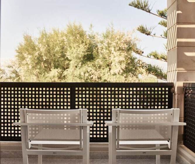 Полулюкс, Phāea Cretan Malia, A Member Of Design Hotels