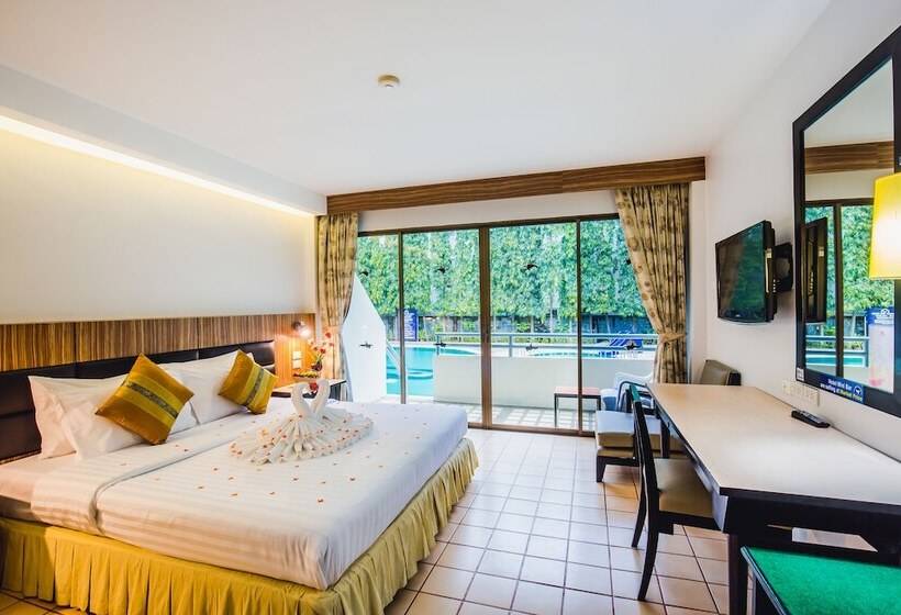 디럭스 룸, Karon Whale Resort