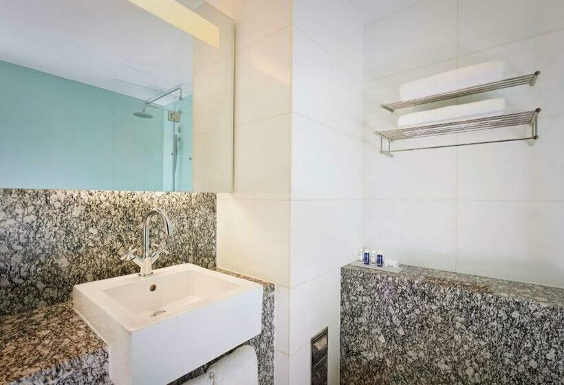 اتاق سوپریور با چشمانداز, Park Plaza County Hall London