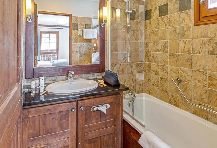 2 Bedroom Apartment with Pool, Résidence Pierre & Vacances Premium Arc 1950 Le Village