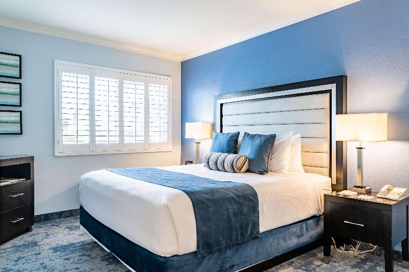 Люкс, Best Western Plus Manhattan Beach