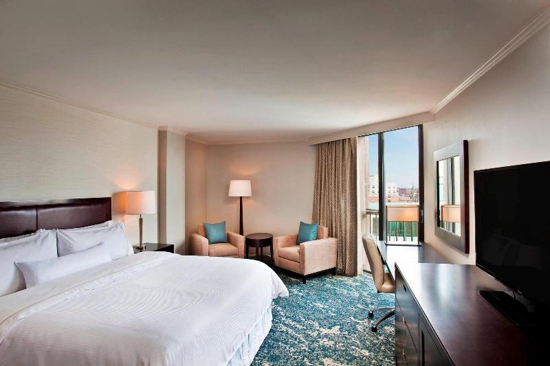 Люкс Адаптированный для Инвалидов, Best Western Plus Manhattan Beach
