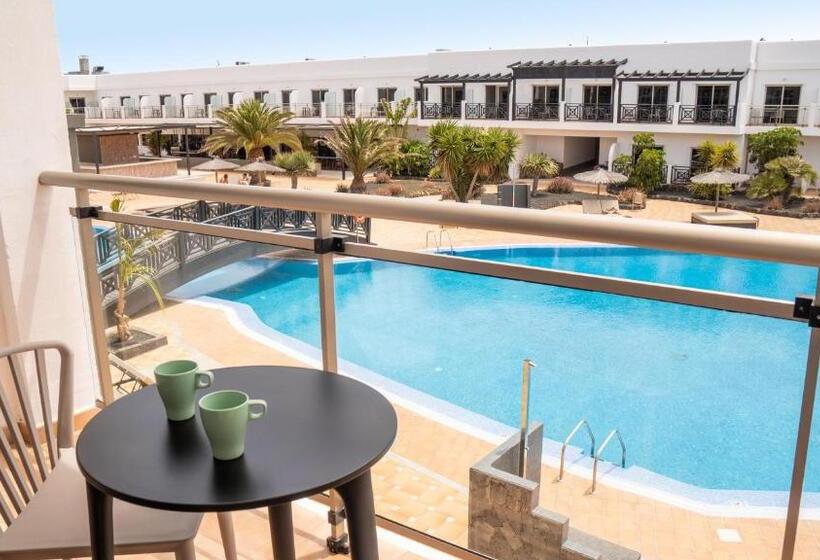 Номер Premium Вид на Бассейн, Coral Cotillo Beach