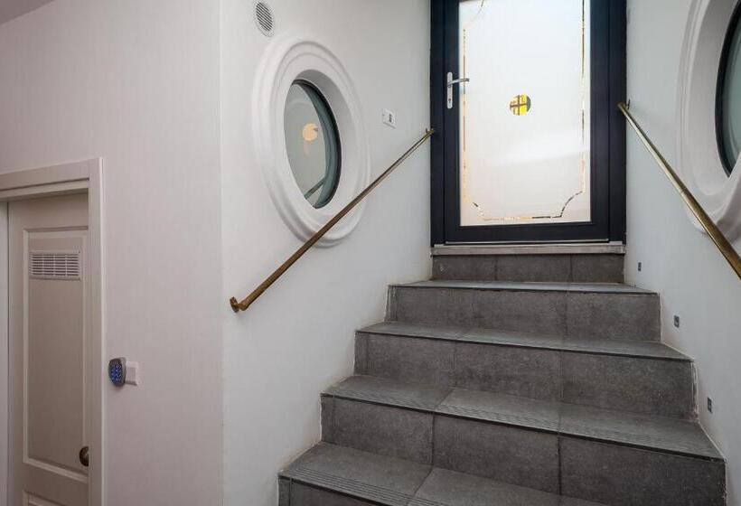 Apartamento 1 Dormitorio, Giolitti Suite
