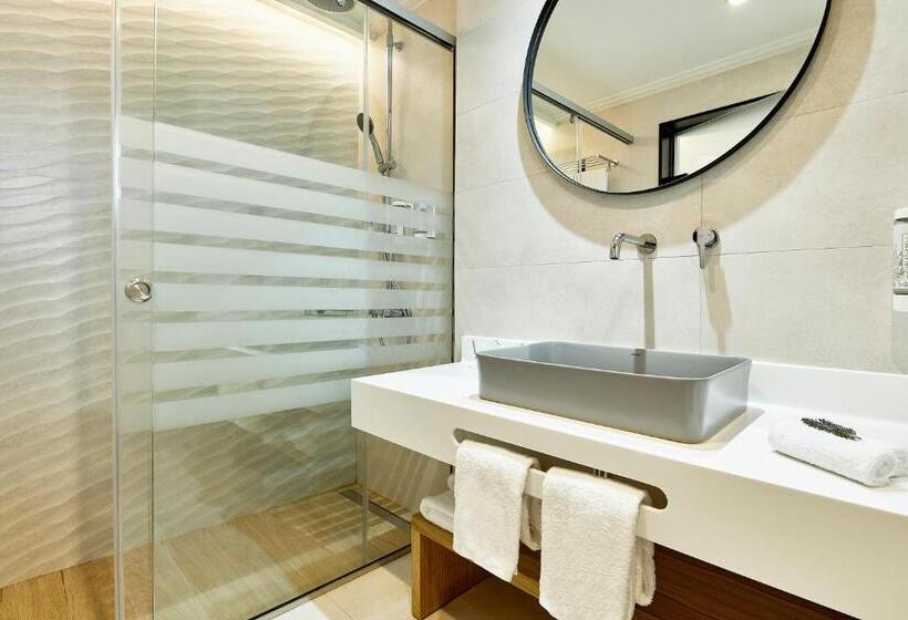 اتاق پرمیوم با چشمانداز دریا, Iberostar Selection Creta Marine